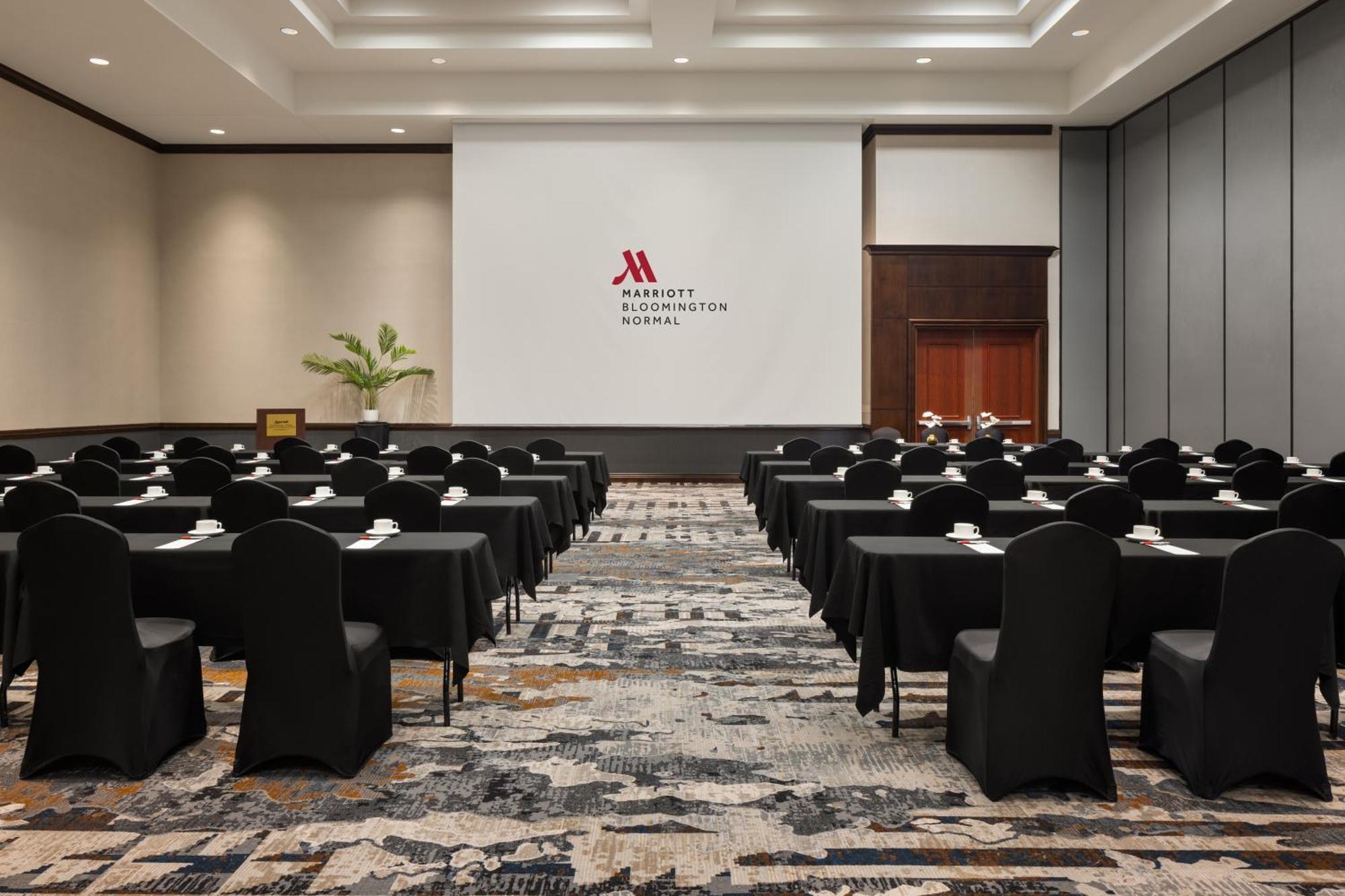 4*Marriott Normal And Conference Center酒店，布鲁明顿