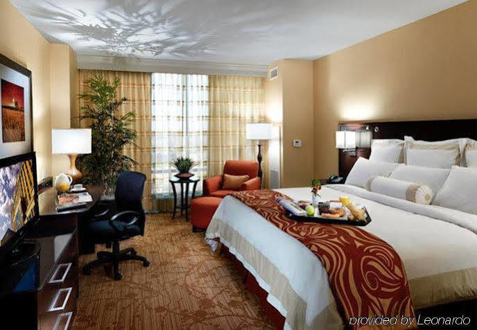 万豪Normal And Conference Center Hotel 4*