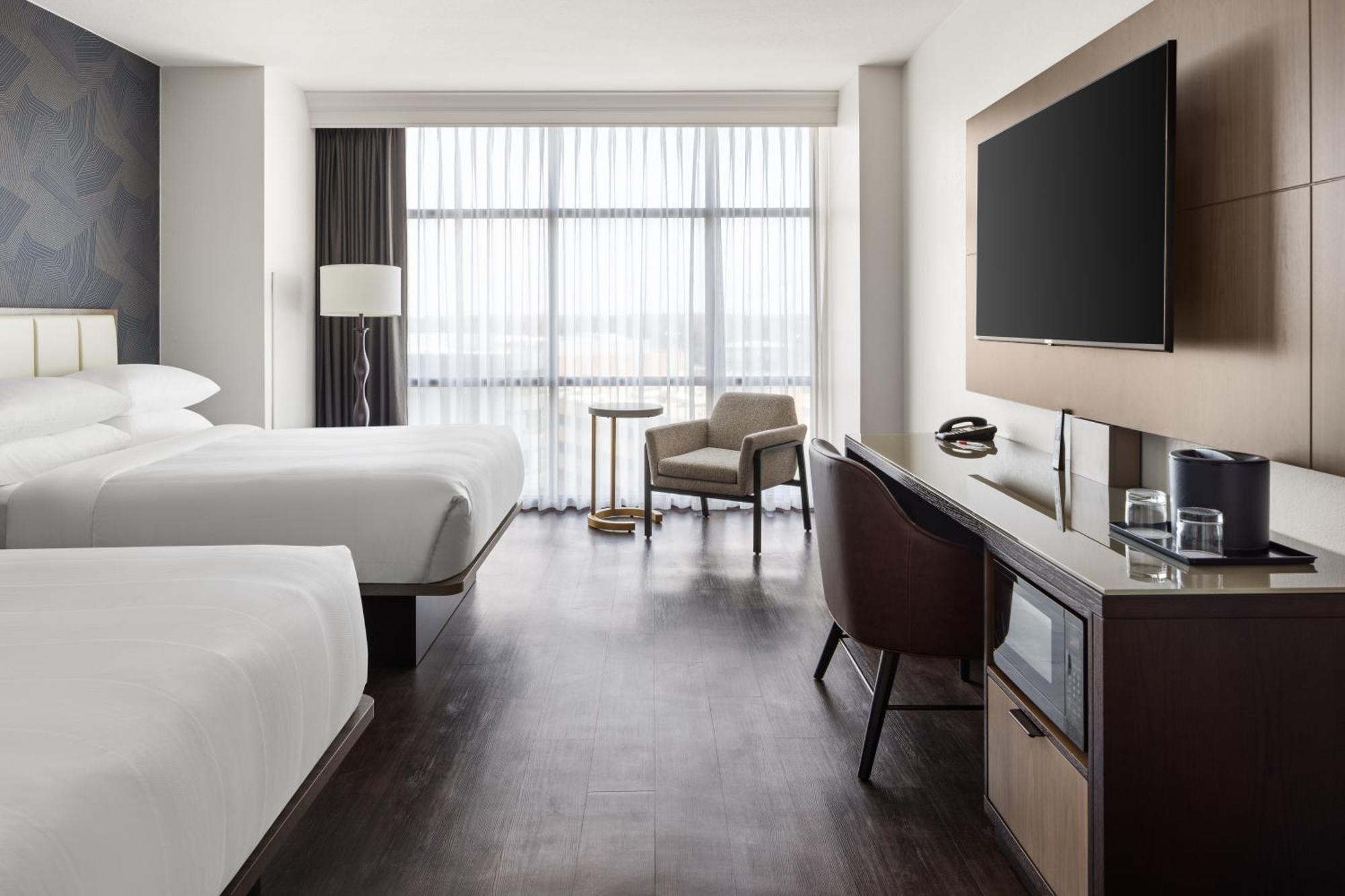 Hotel Marriott Normal And Conference Center