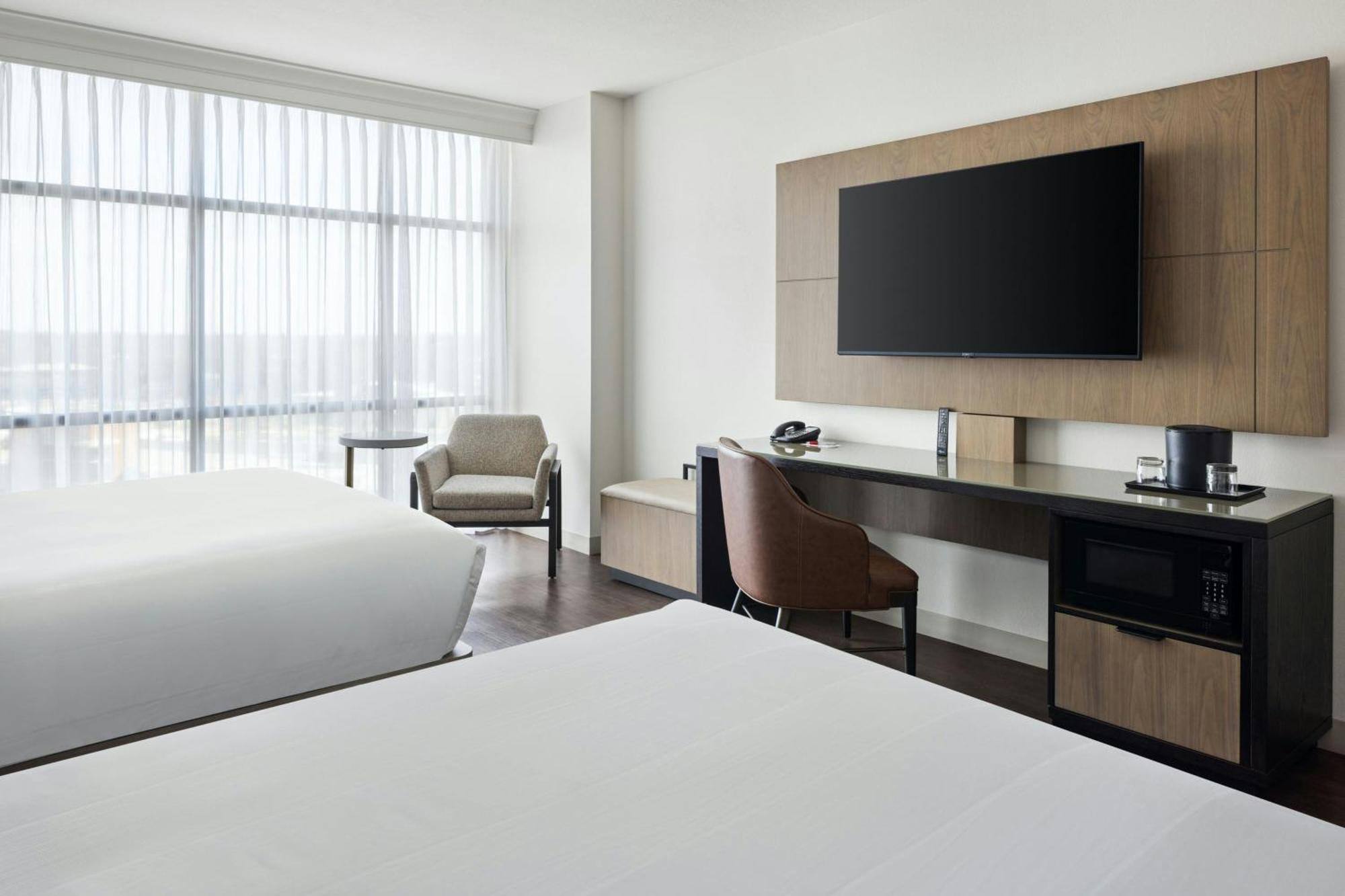 Marriott Normal And Conference Center