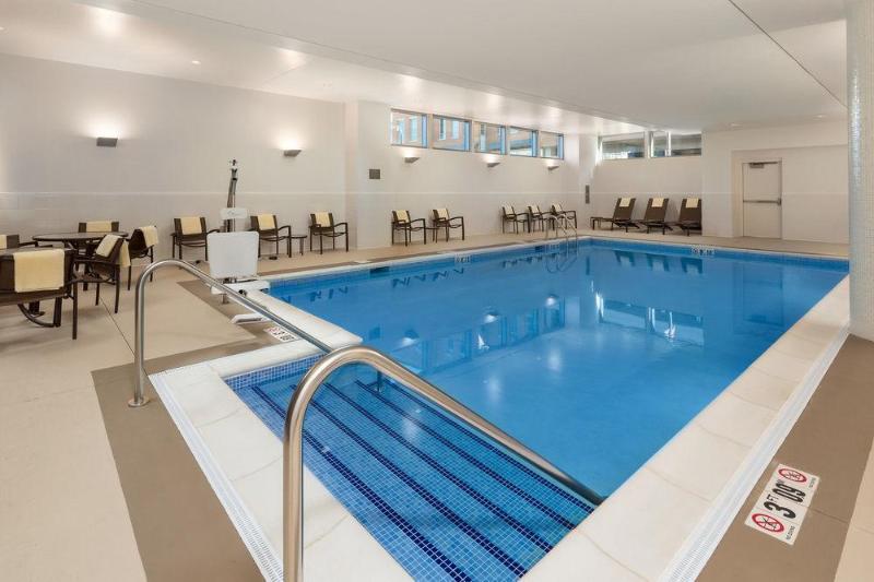Hotel Marriott Normal And Conference Center 4*